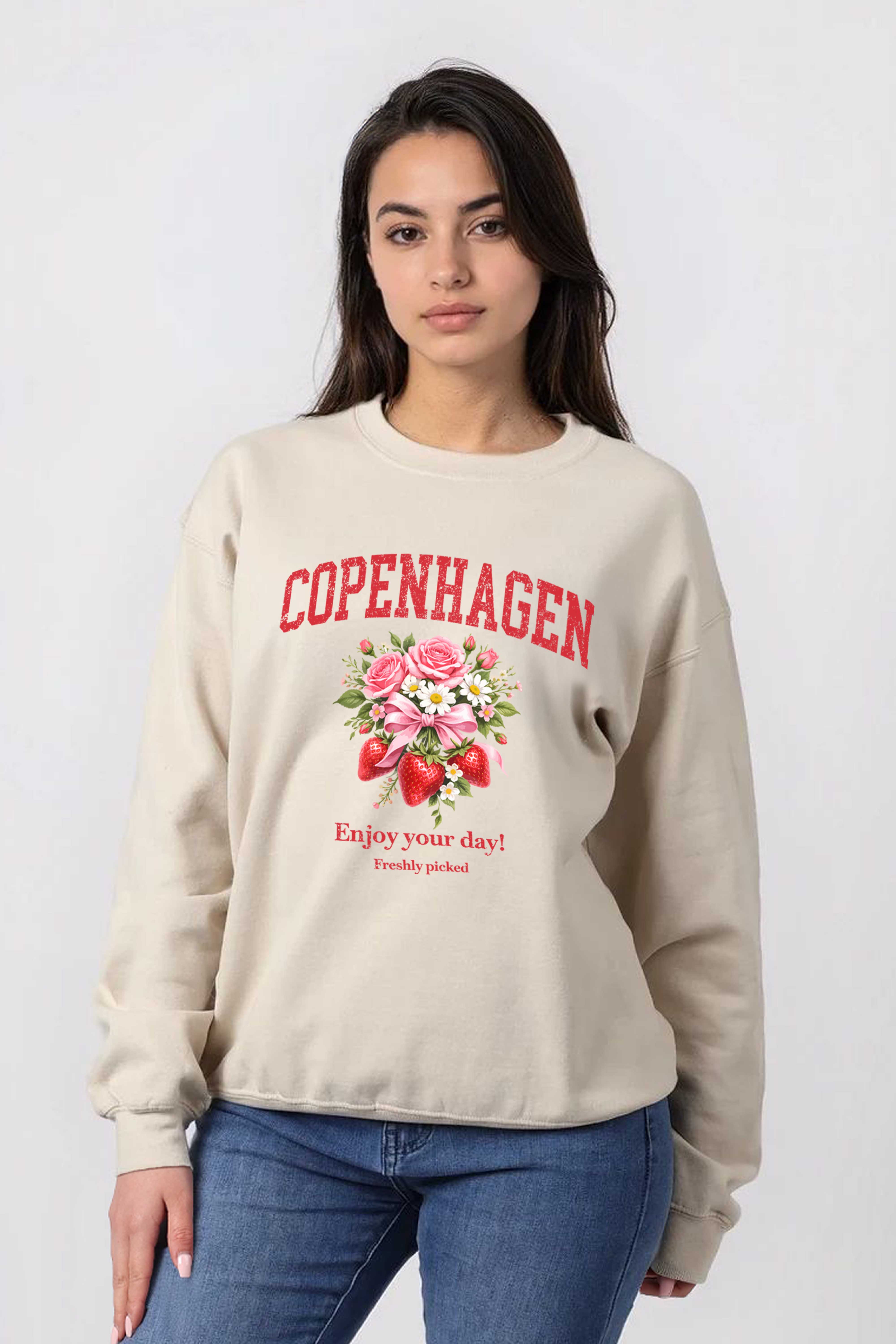Unisex Heavy Blend Copenhagen Strawberry Floral Printed Sweatshirt