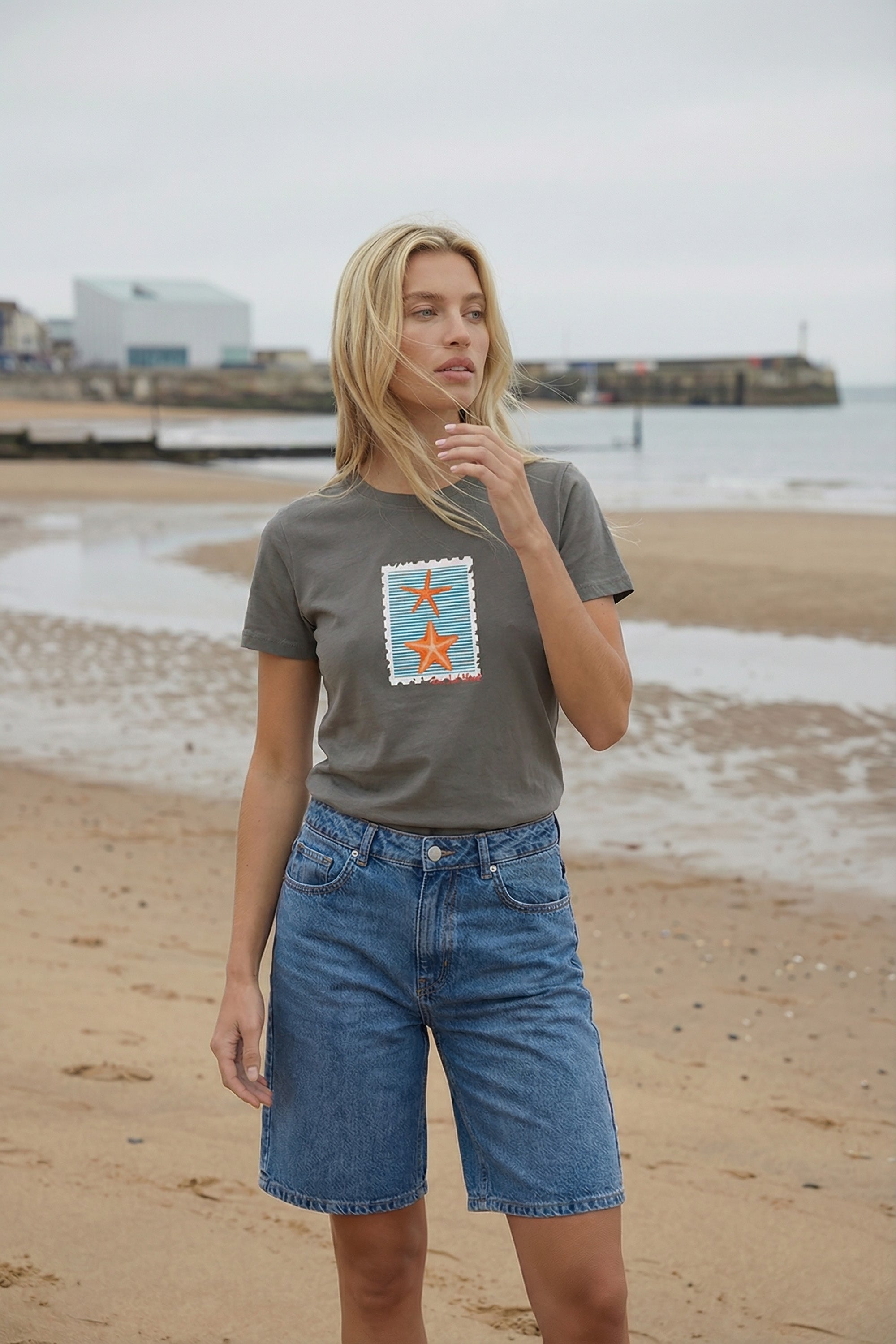 220GSM Regular FIt Coastal Mood Printed T-Shirt