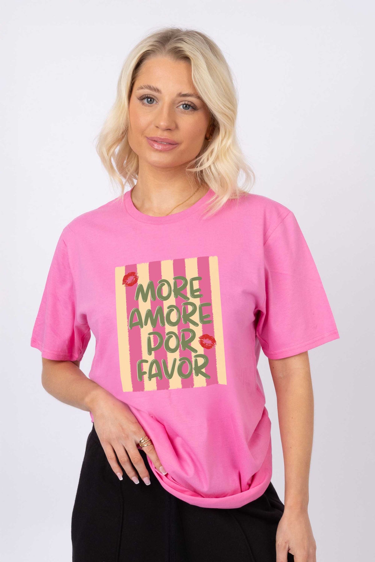 More Amour Por Favor Retro Printed T-Shirt