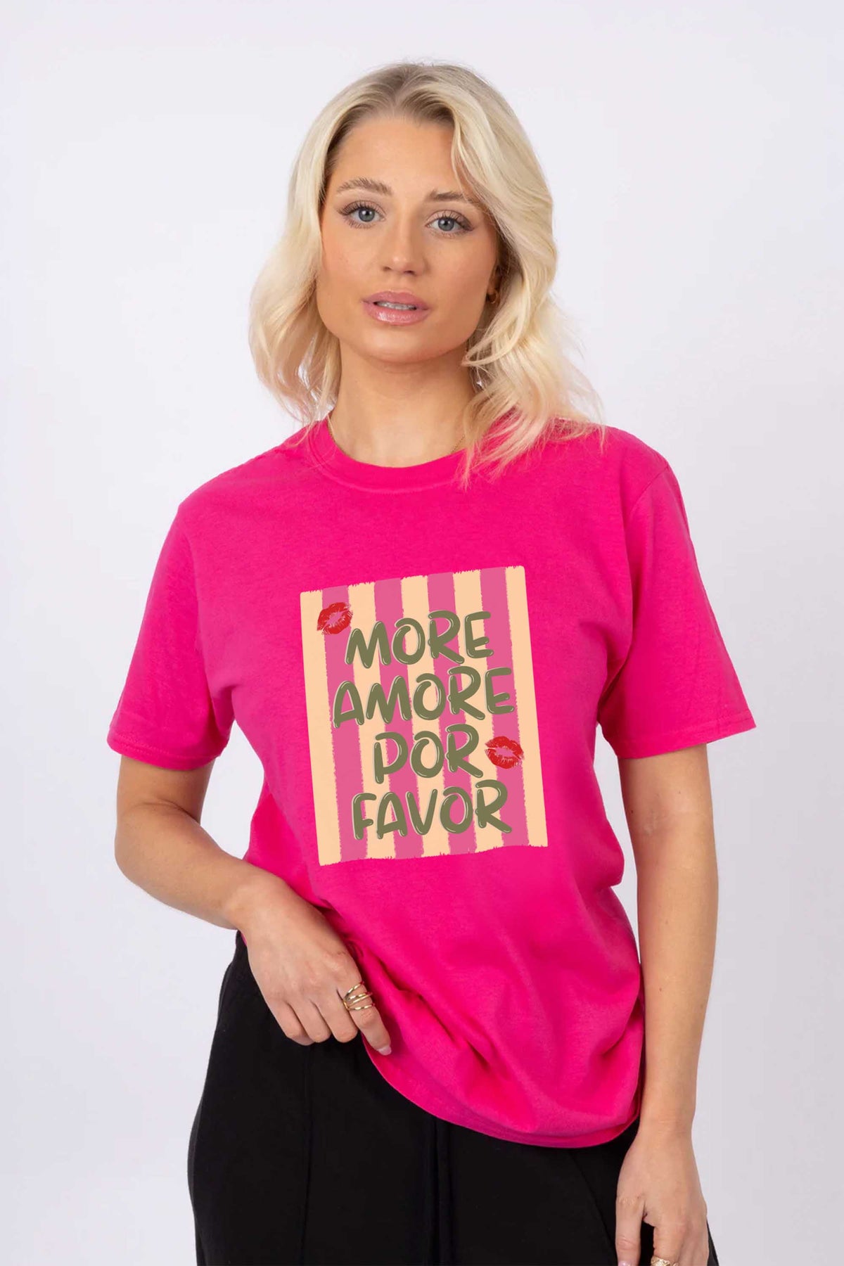 More Amour Por Favor Retro Printed T-Shirt