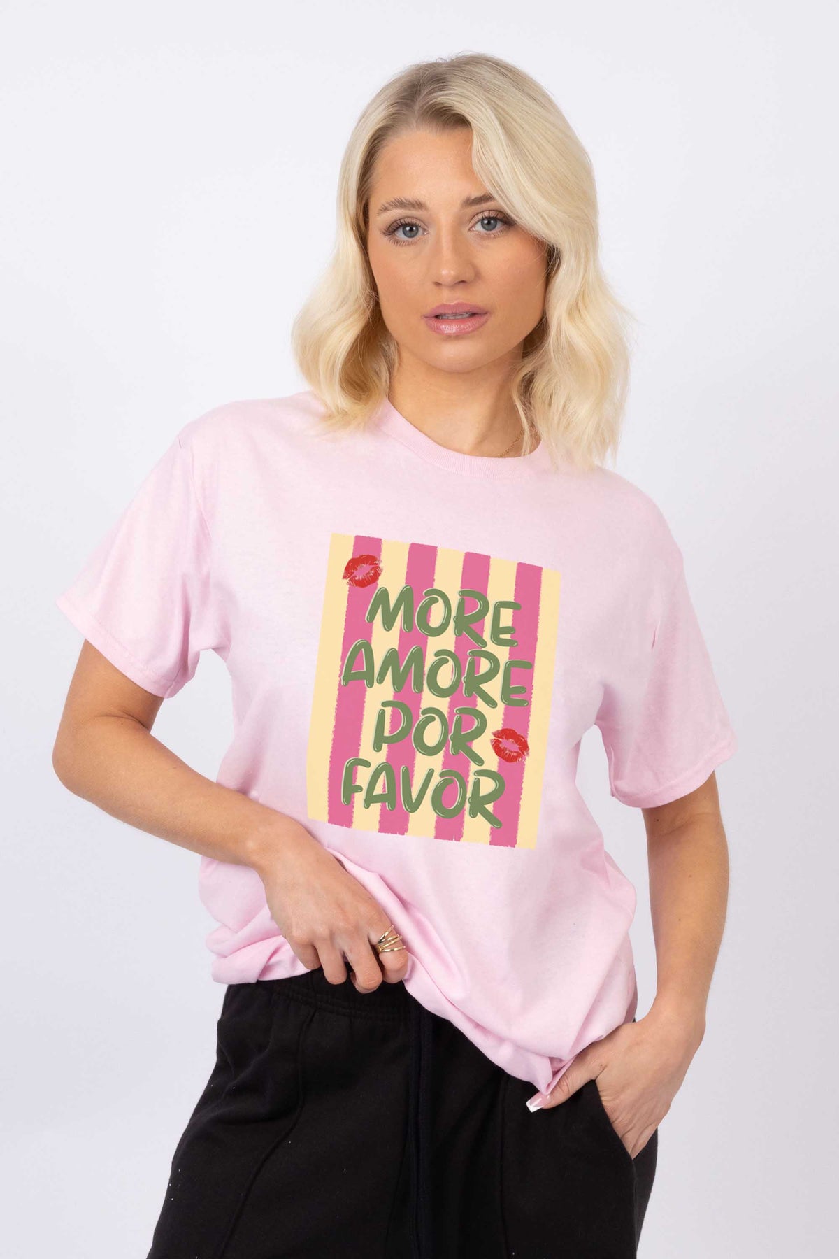 More Amour Por Favor Retro Printed T-Shirt