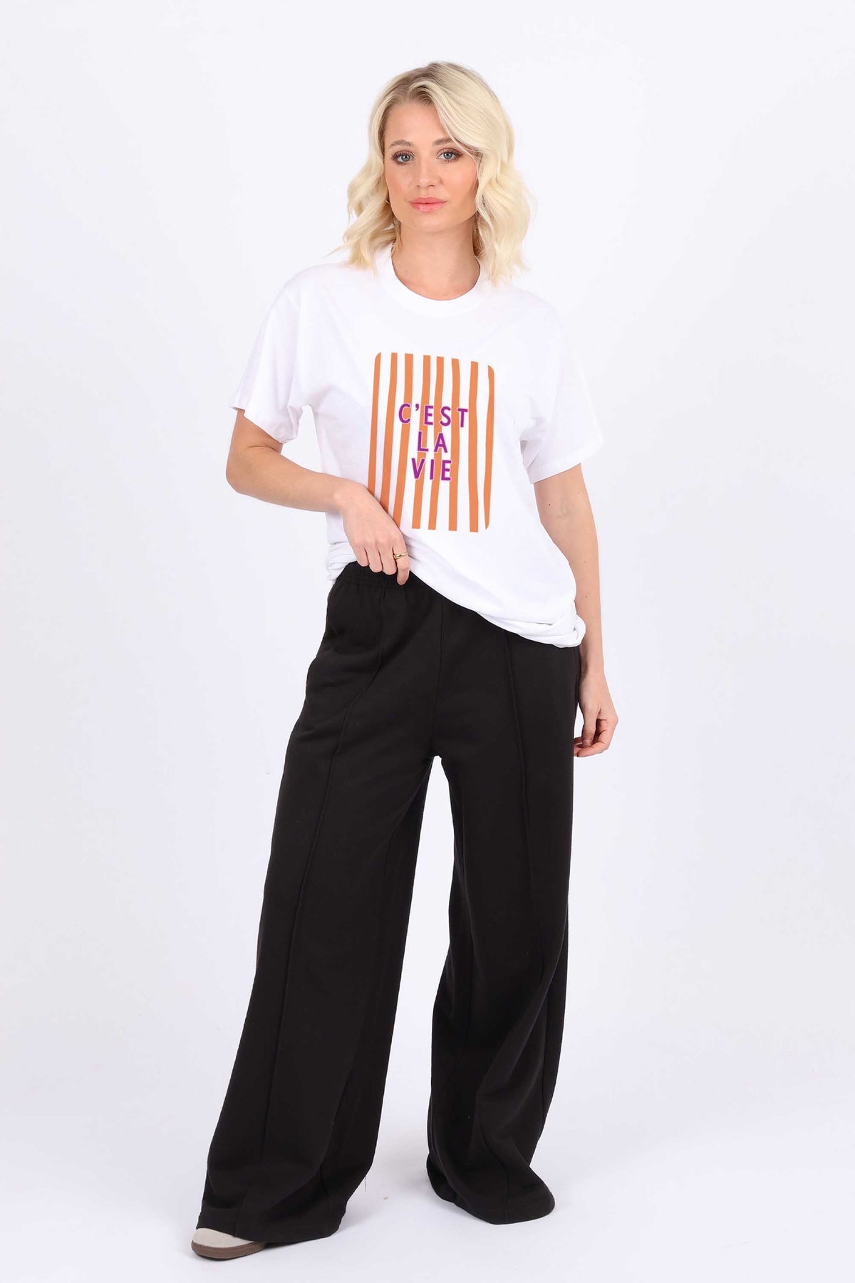 Retro Style C’est La Vie Printed T-Shirt