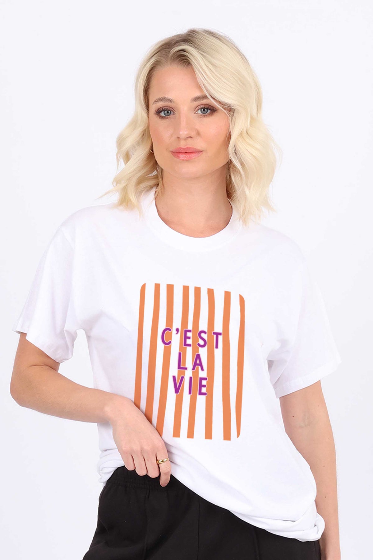 Retro Style C’est La Vie Printed T-Shirt