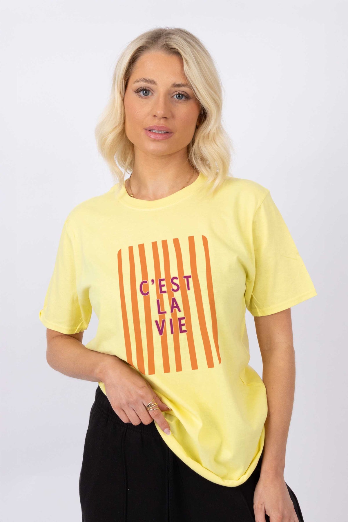 Retro Style C’est La Vie Printed T-Shirt