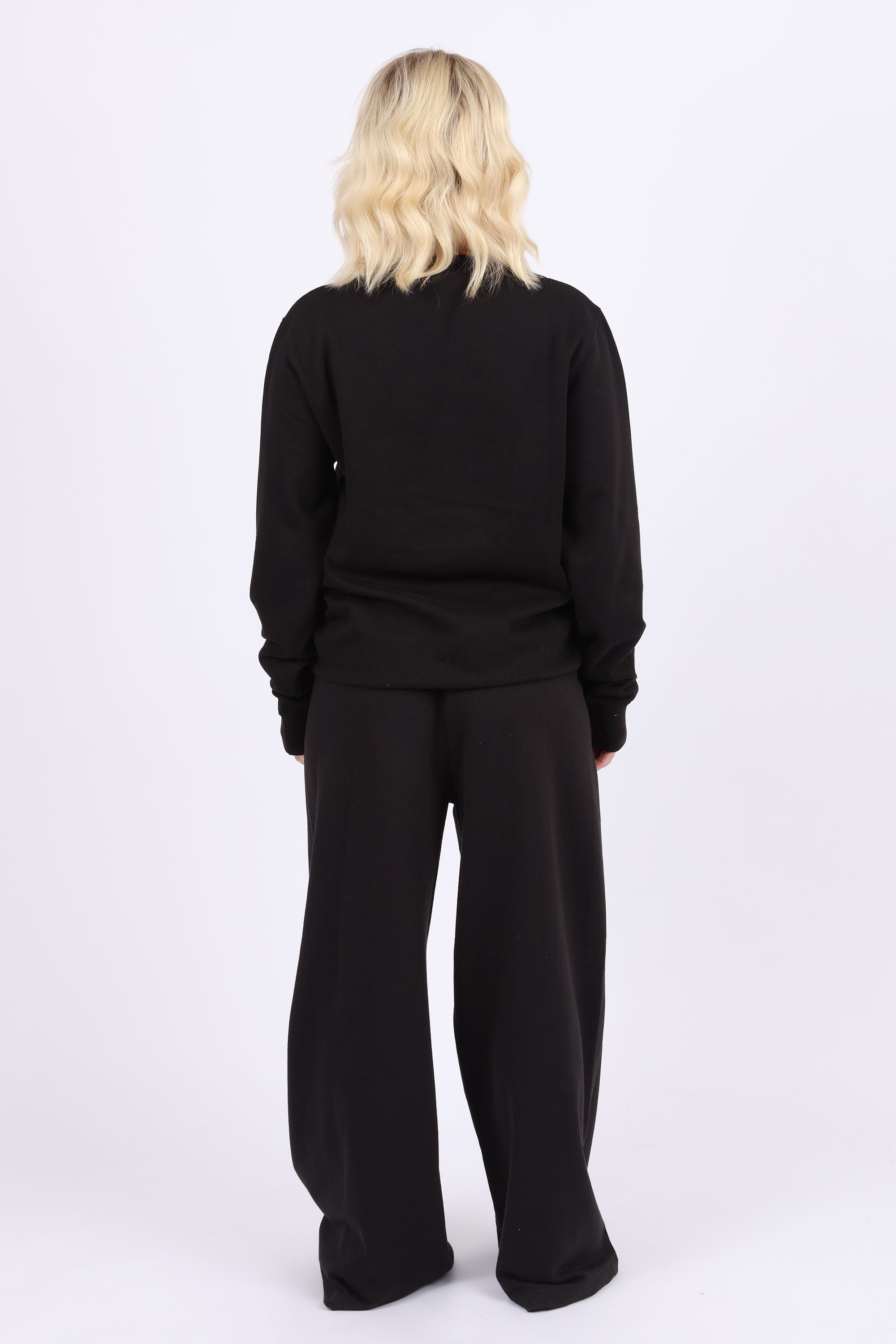 Basic Crew Neck Sweatshirt in Love Print