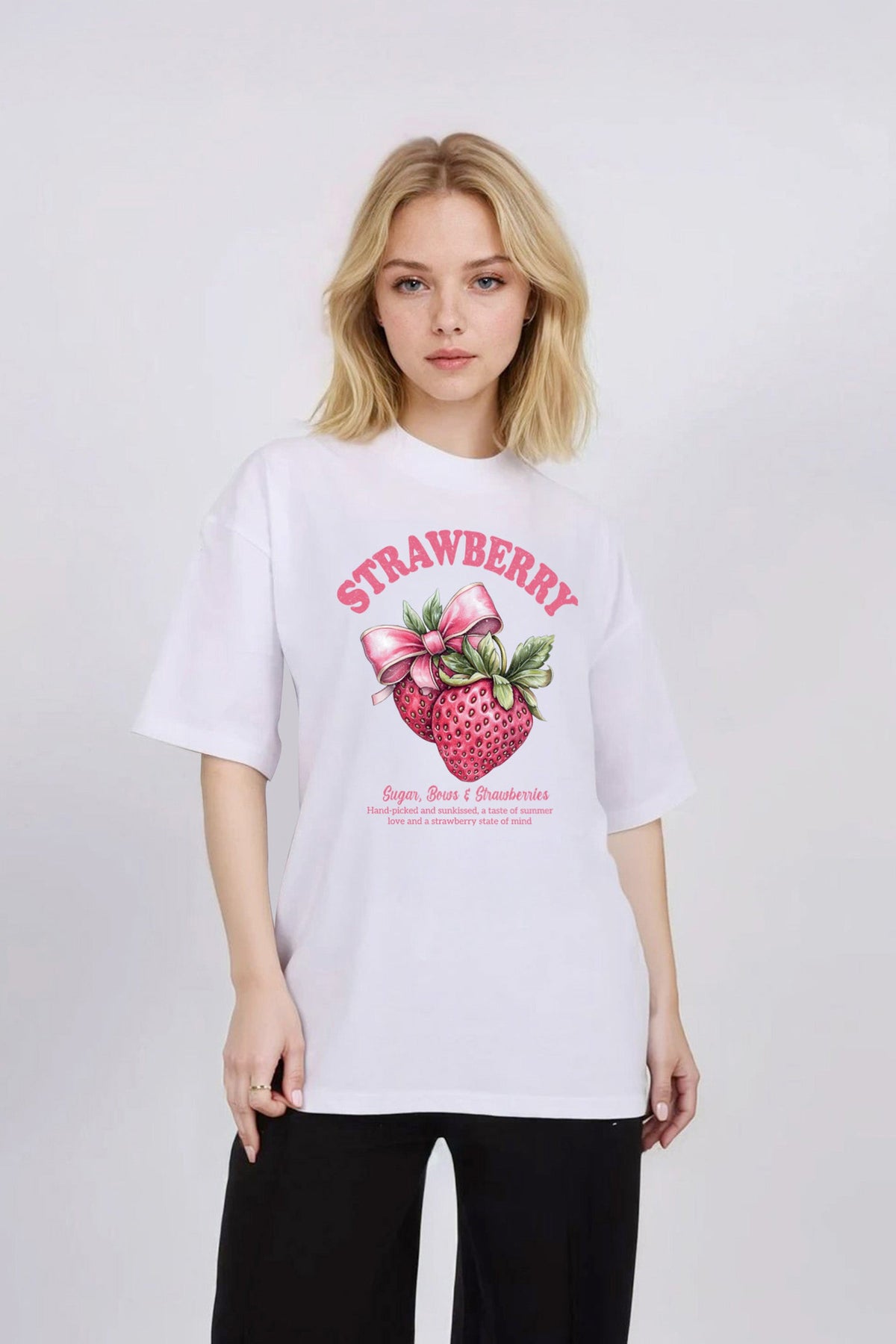 Oversized T-Shirt In Strawberries Bow Print