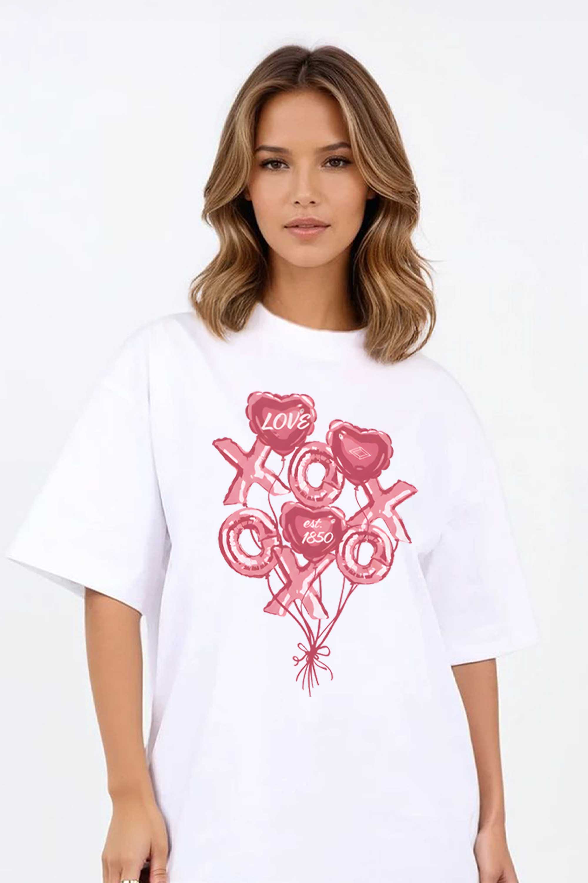 220GSM Oversized T-Shirt in Valentine XOXO Love Print