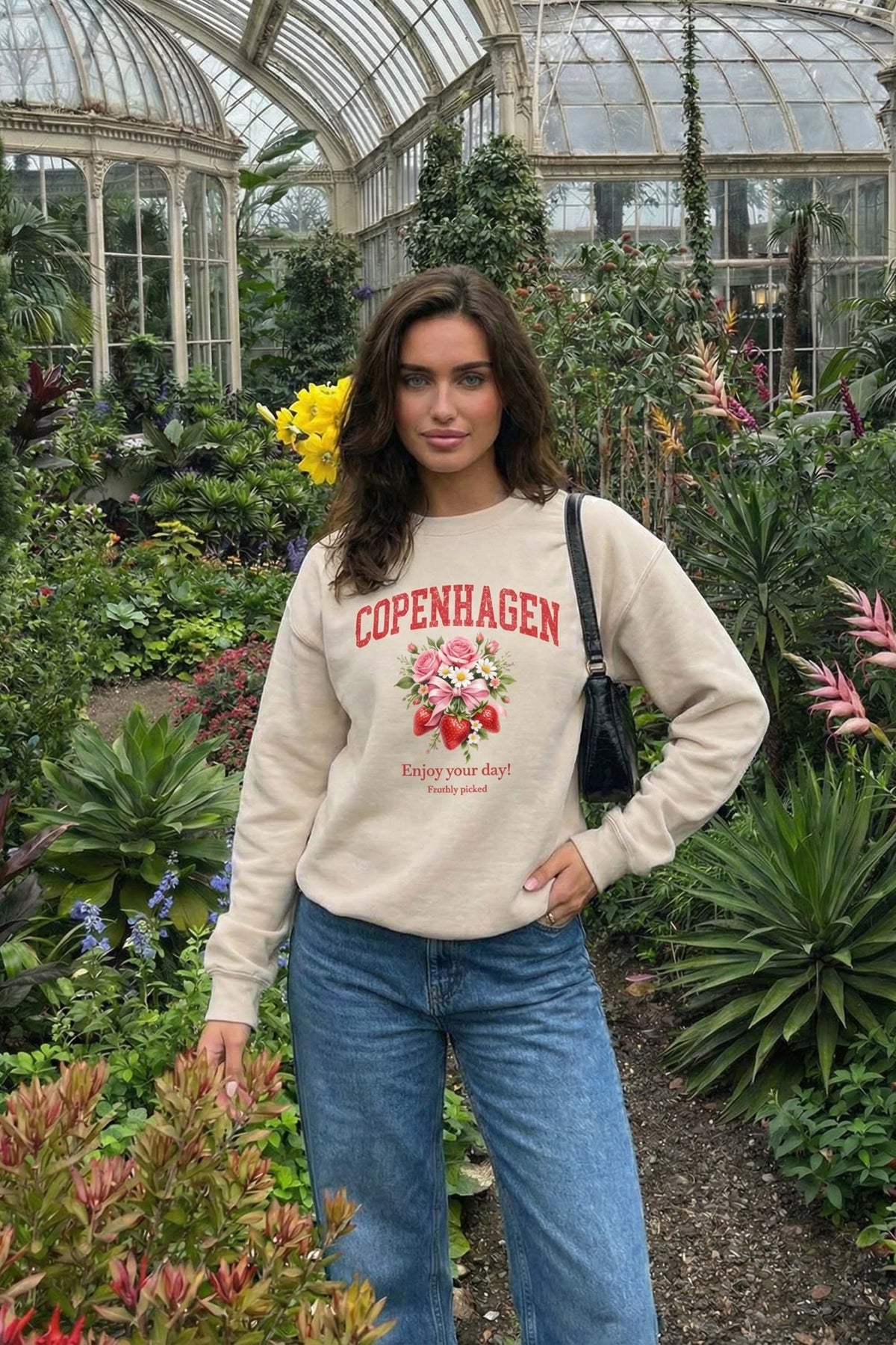 Unisex Heavy Blend Copenhagen Strawberry Floral Printed Sweatshirt