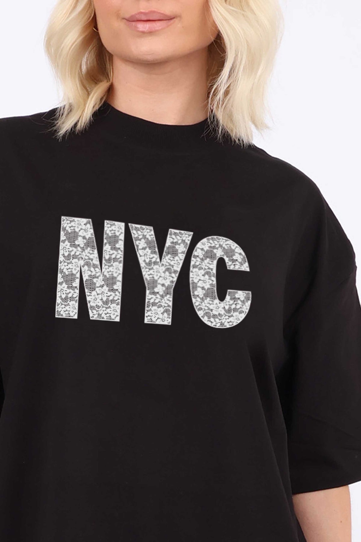220GSM Oversized T-Shirt in NYC Lace Print