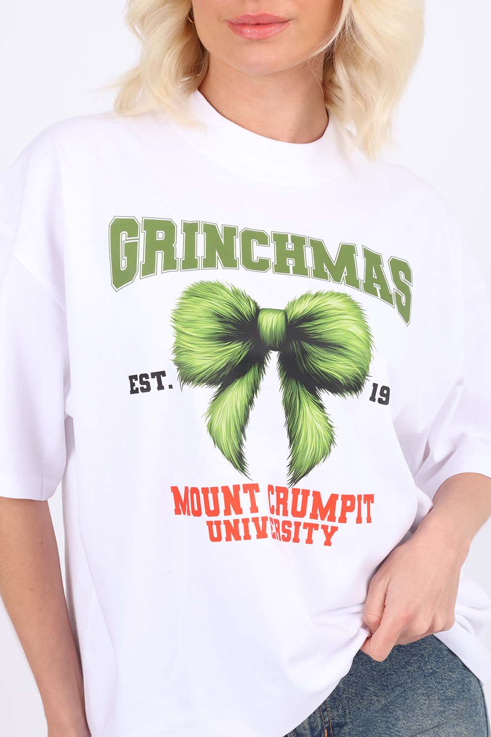 220GSM Oversized T-Shirt In Christmas Grinchmass Bow Print