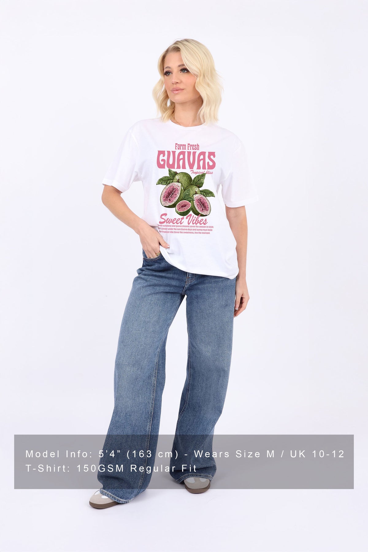 Regular Fit T-shirt in Guavas Print