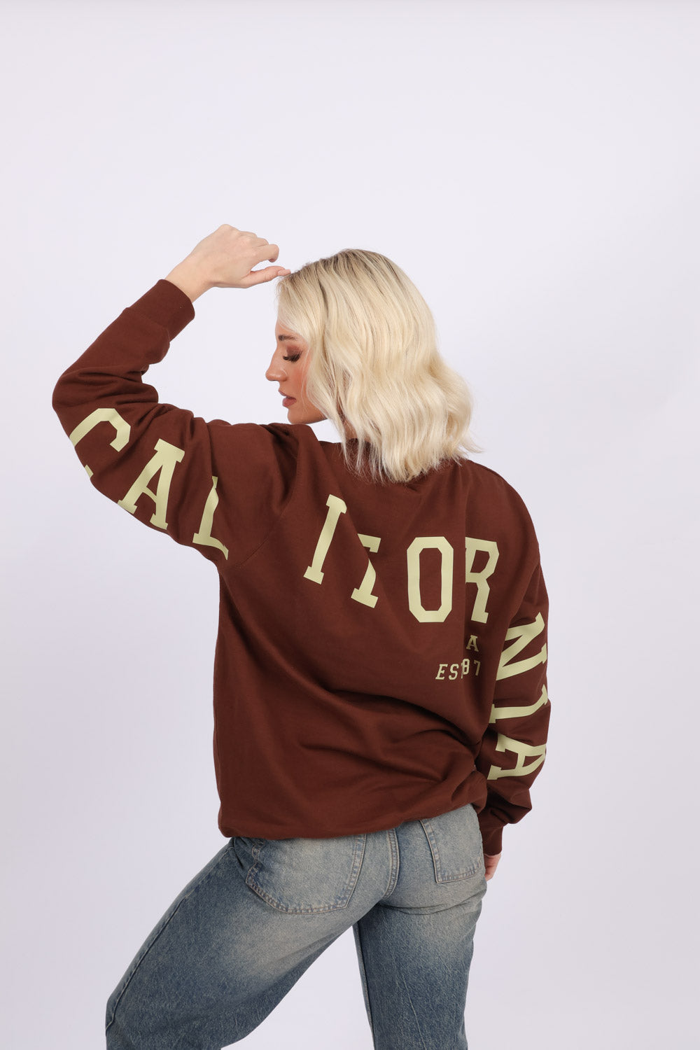 Sleeve-to-Body California Print Sweatshirt