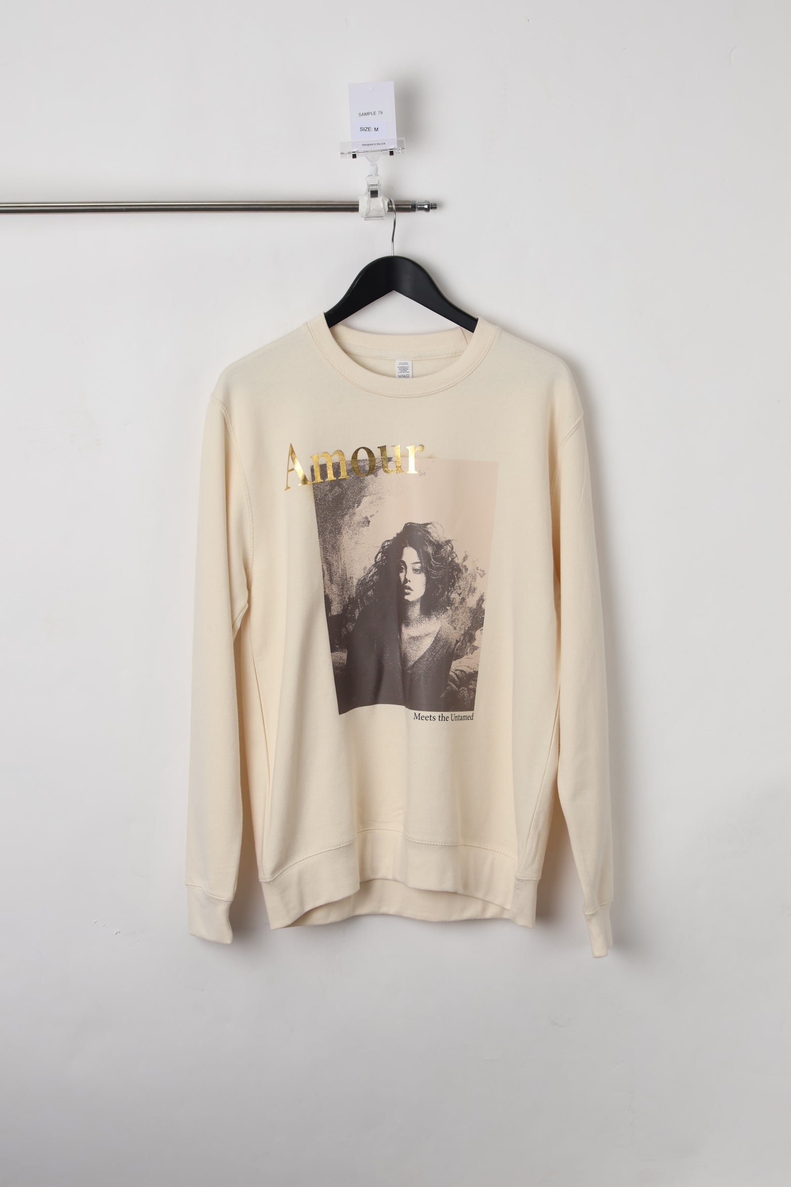 Amour Foil Graphic Printed Red Sweatshirt (Size M) – Sample