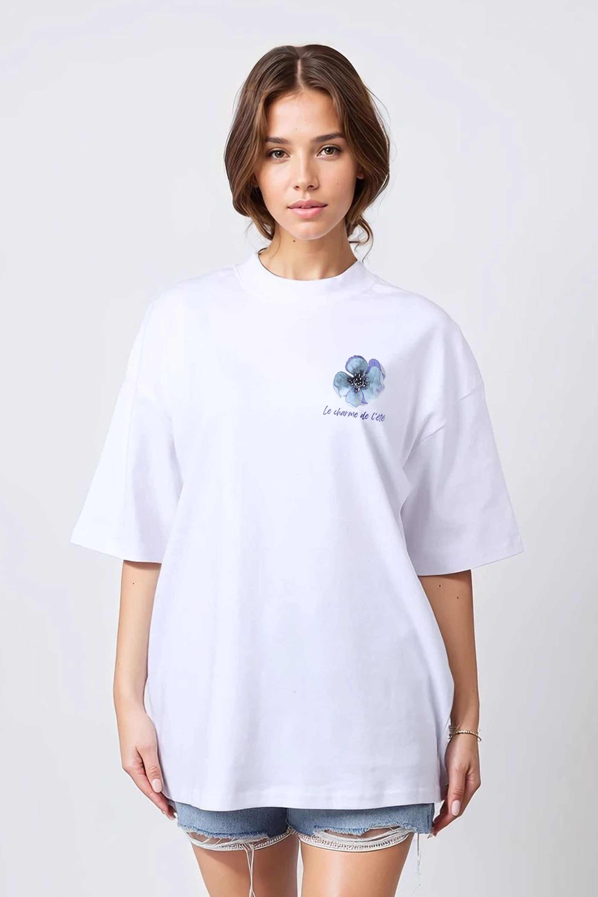 150GSM Oversized T-Shirt in Le Charme de l’Été Floral Print
