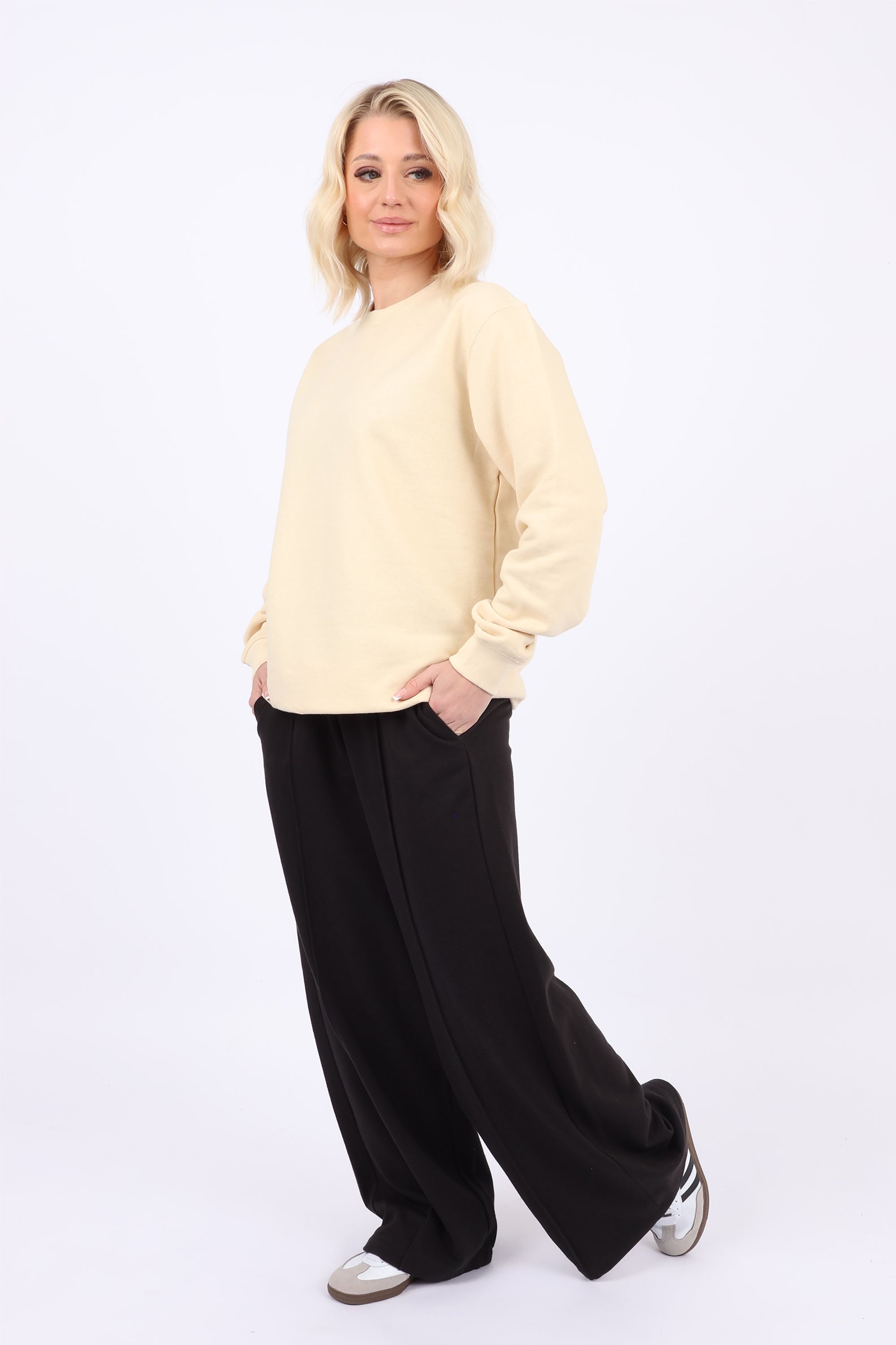 Crew Neck Plain Sweatshirts (Pack of 6)