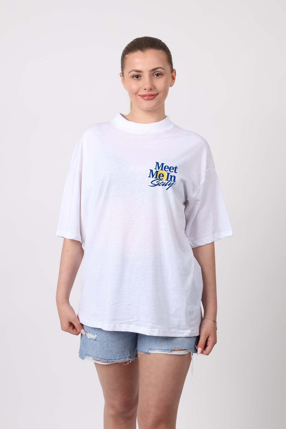 150GSM Oversized T-Shirts in Meet In Sicily Print