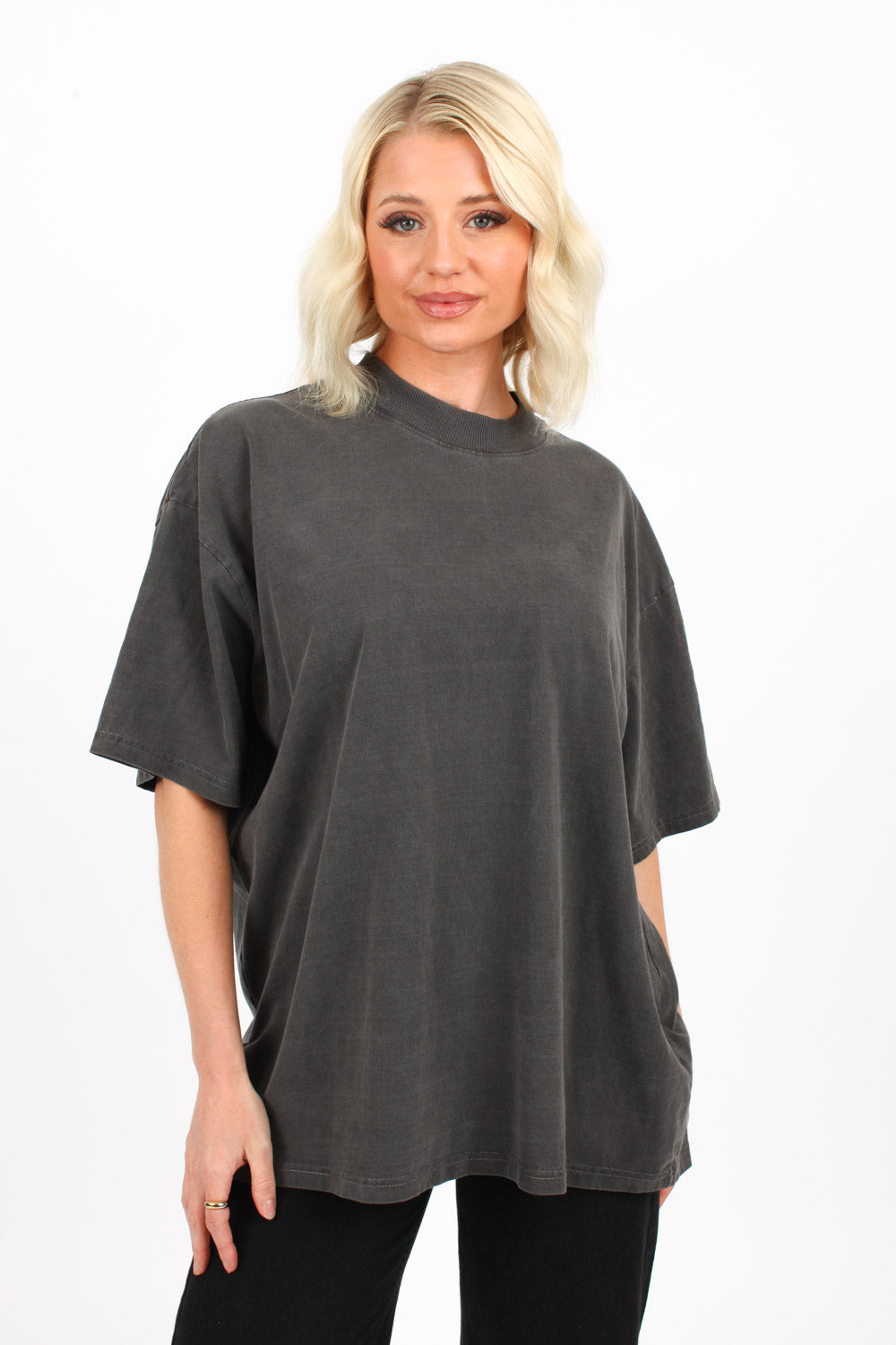 Unisex Oversized Plain Acid Washed 220GSM T-Shirts (Custom Pack)