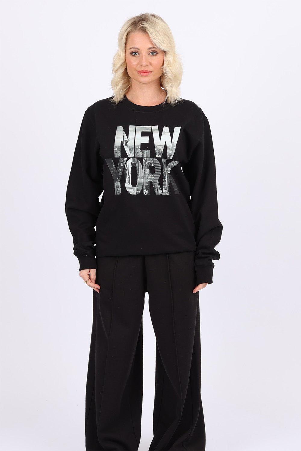 Sweatshirt In New York Skyline Print
