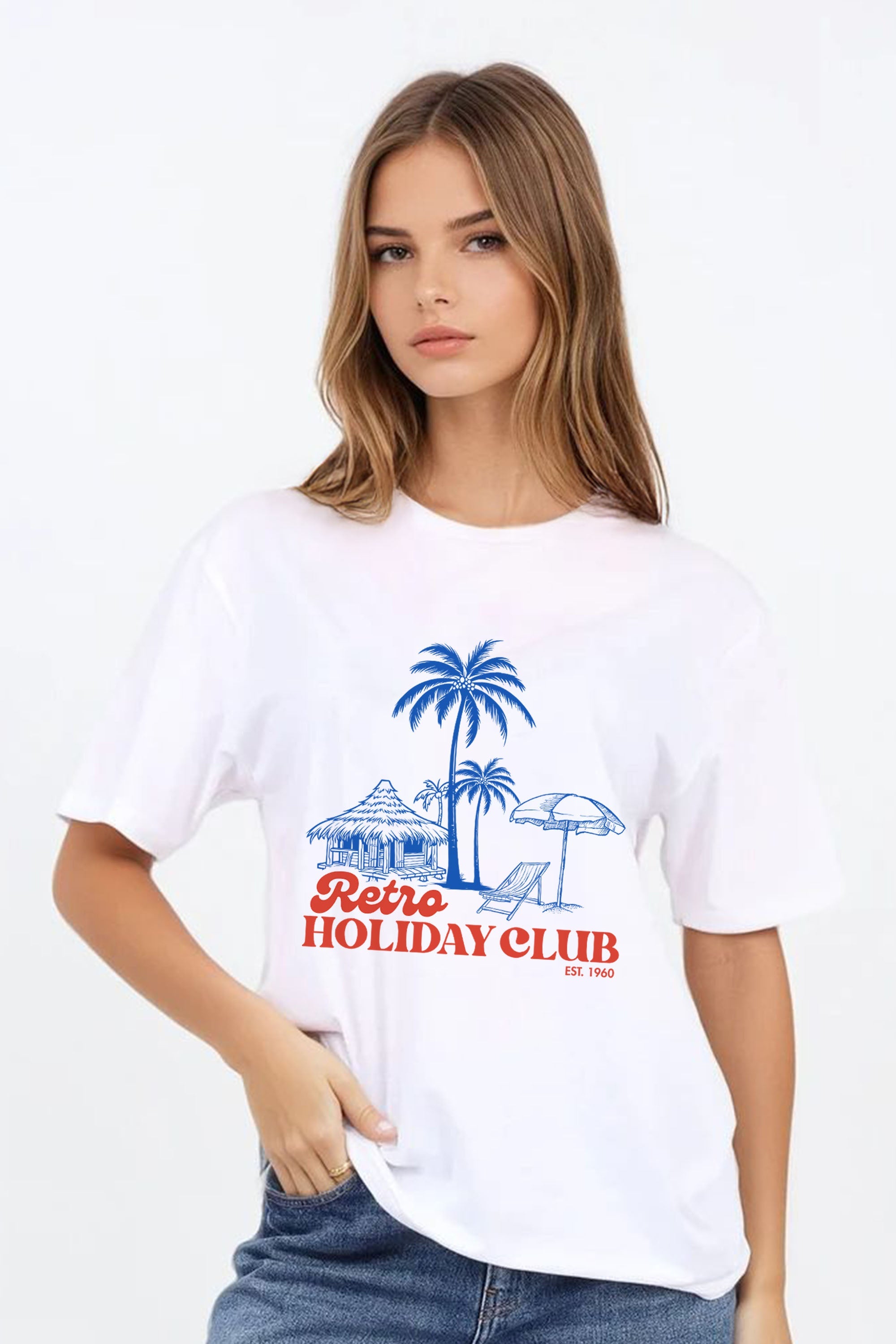Regular Fit T-shirt in Retro Holiday Club Print