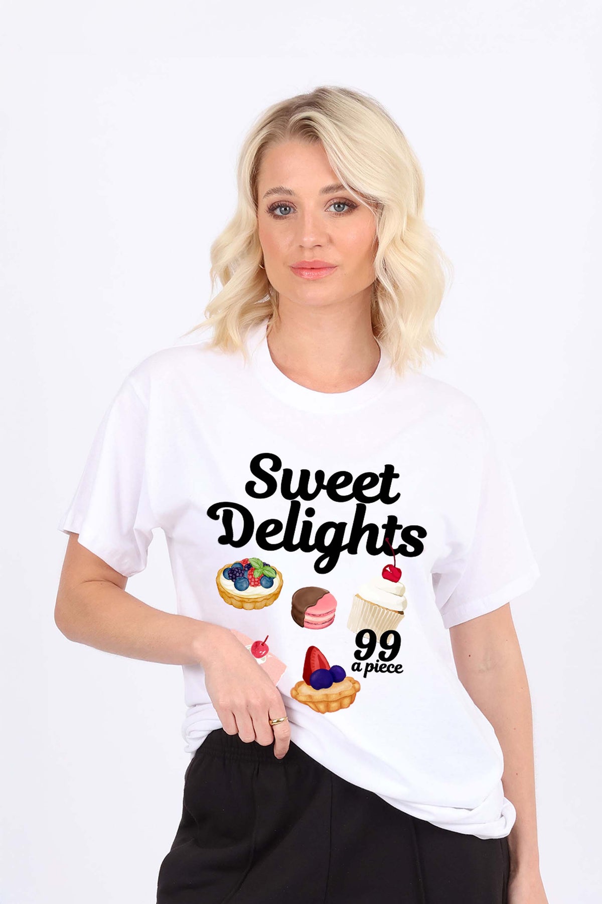 Regular Fit T-shirt in Sweet Delight Print