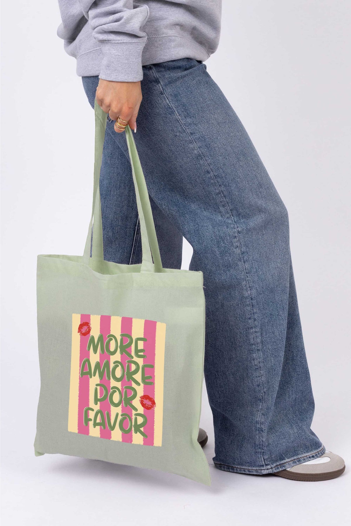 More Amour Por Favor Retro Printed Tote Bag