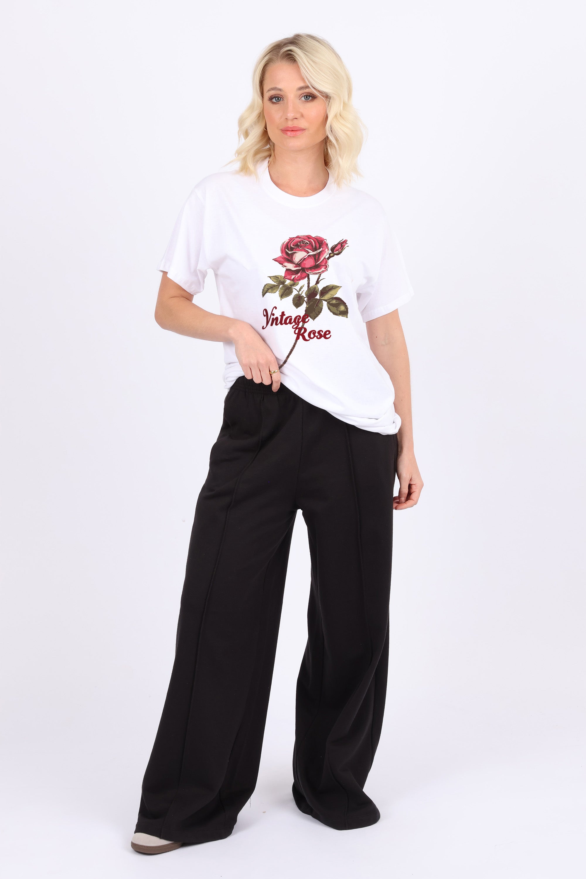 Regular Fit T-shirt in Vintage Rose Print