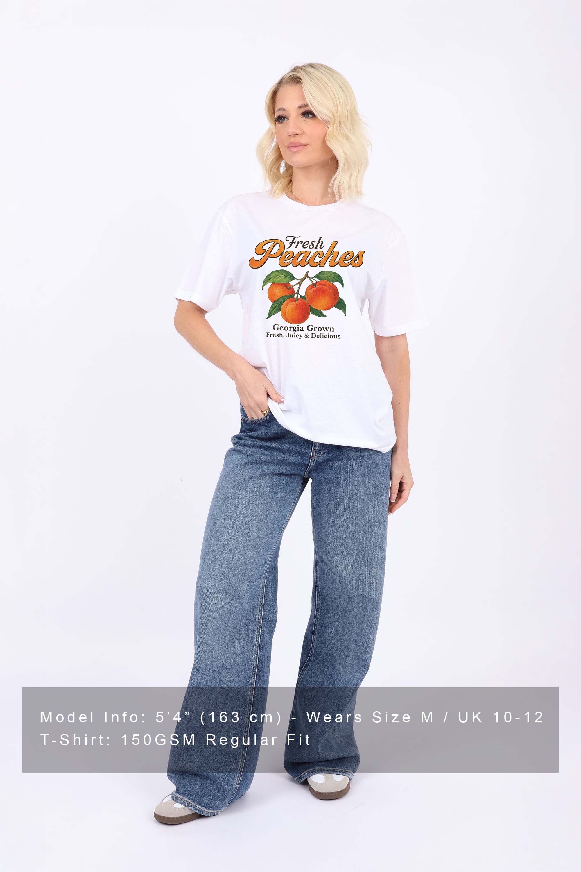 Regular Fit T-shirt in Fresh Peaches Print