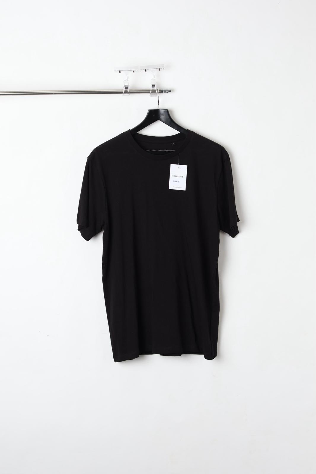 150GSM Standard Fit Plain Black T-Shirt (Size L) – Sample