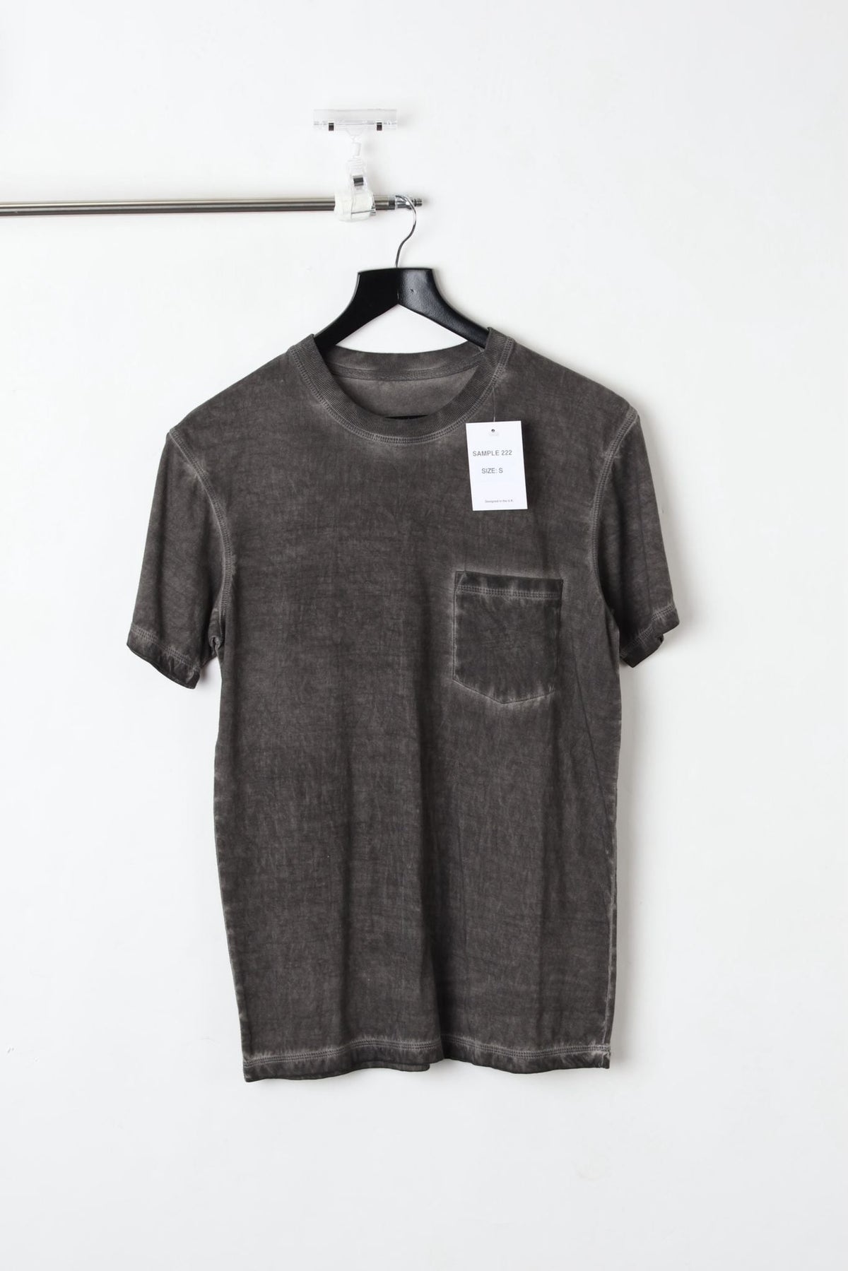 150GSM Standard Fit Plain Black Washed T-Shirt (Size S) – Sample