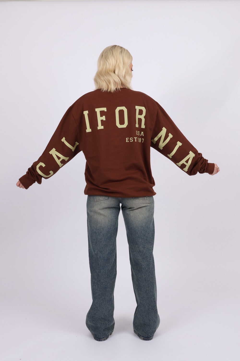 Sleeve-to-Body California Print Sweatshirt
