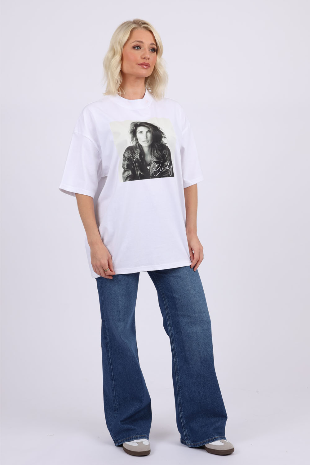 220GSM Oversize T-Shirt In Cindy Crawford Print