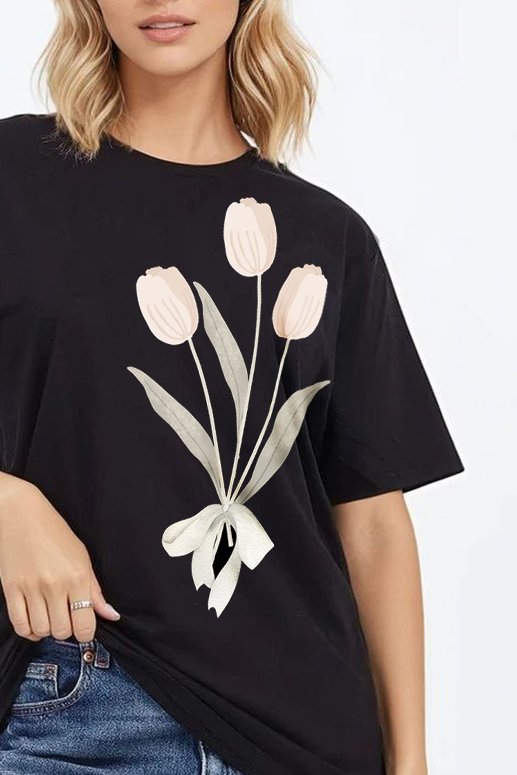 Regular Fit T-shirt in Tulip Bouquet Floral Print