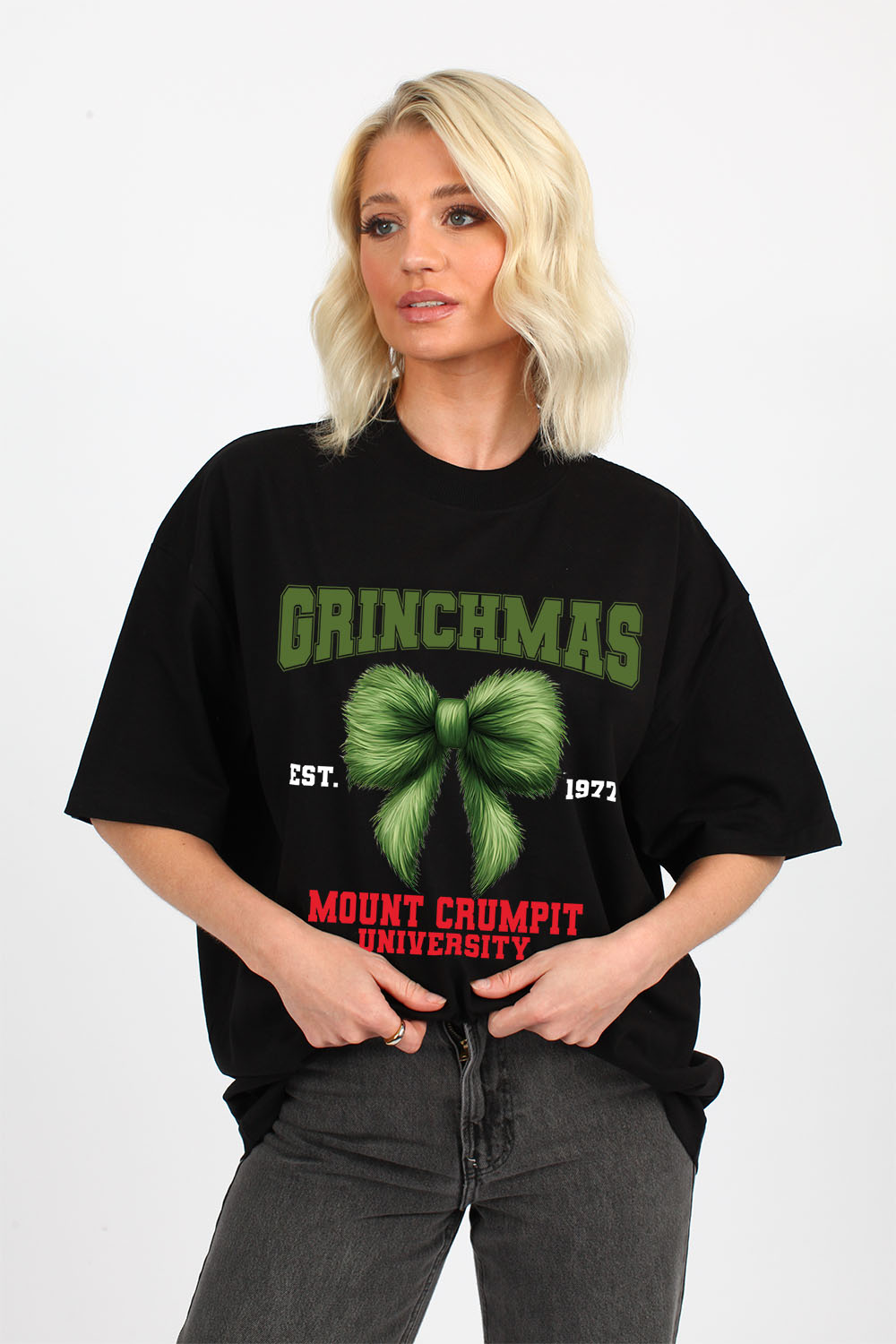 220GSM Oversized T-Shirt In Christmas Grinchmass Bow Print
