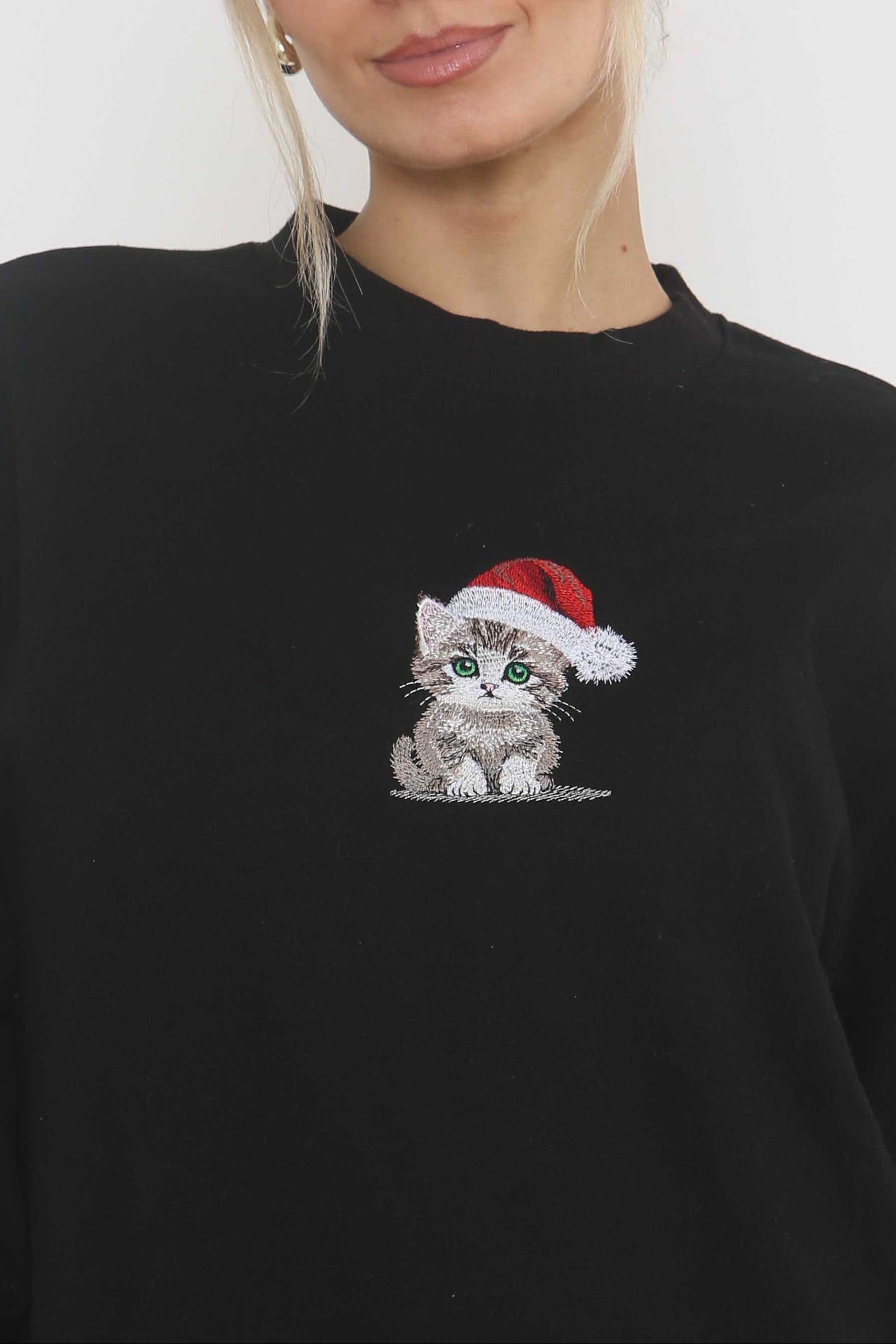 Unisex Heavy Blend Christmas Cat Embroidered Sweatshirt