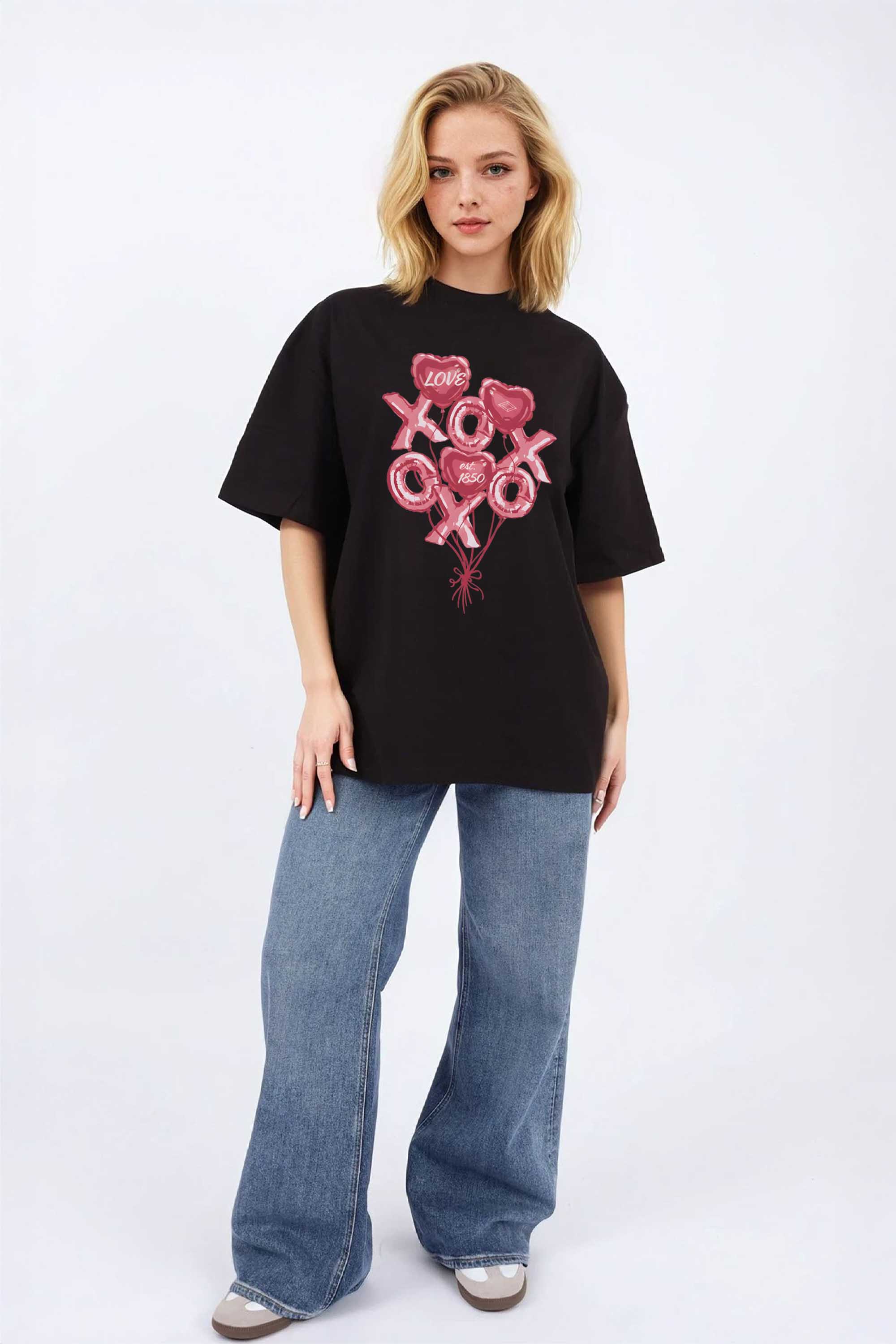 220GSM Oversized T-Shirt in Valentine XOXO Love Print