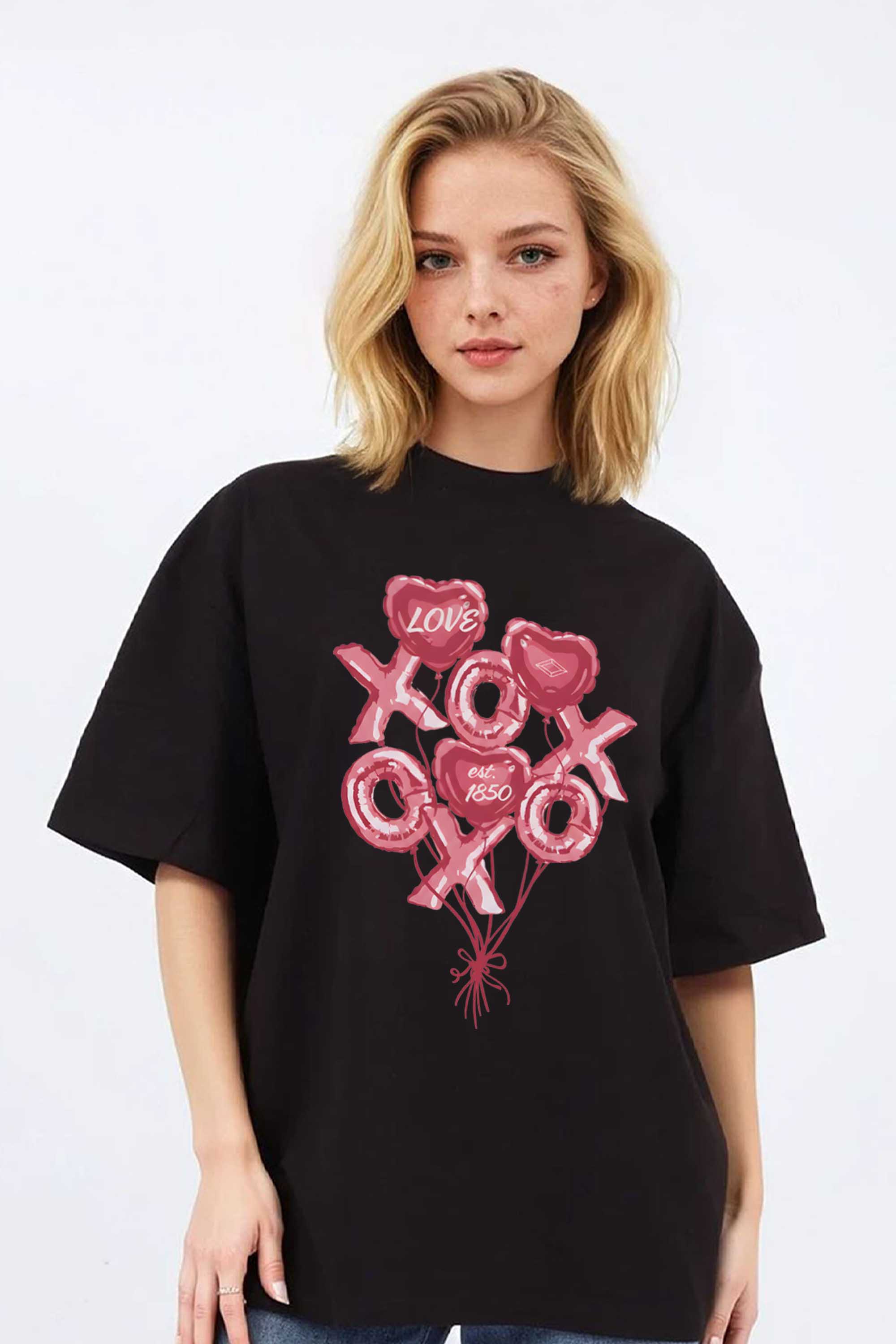 220GSM Oversized T-Shirt in Valentine XOXO Love Print