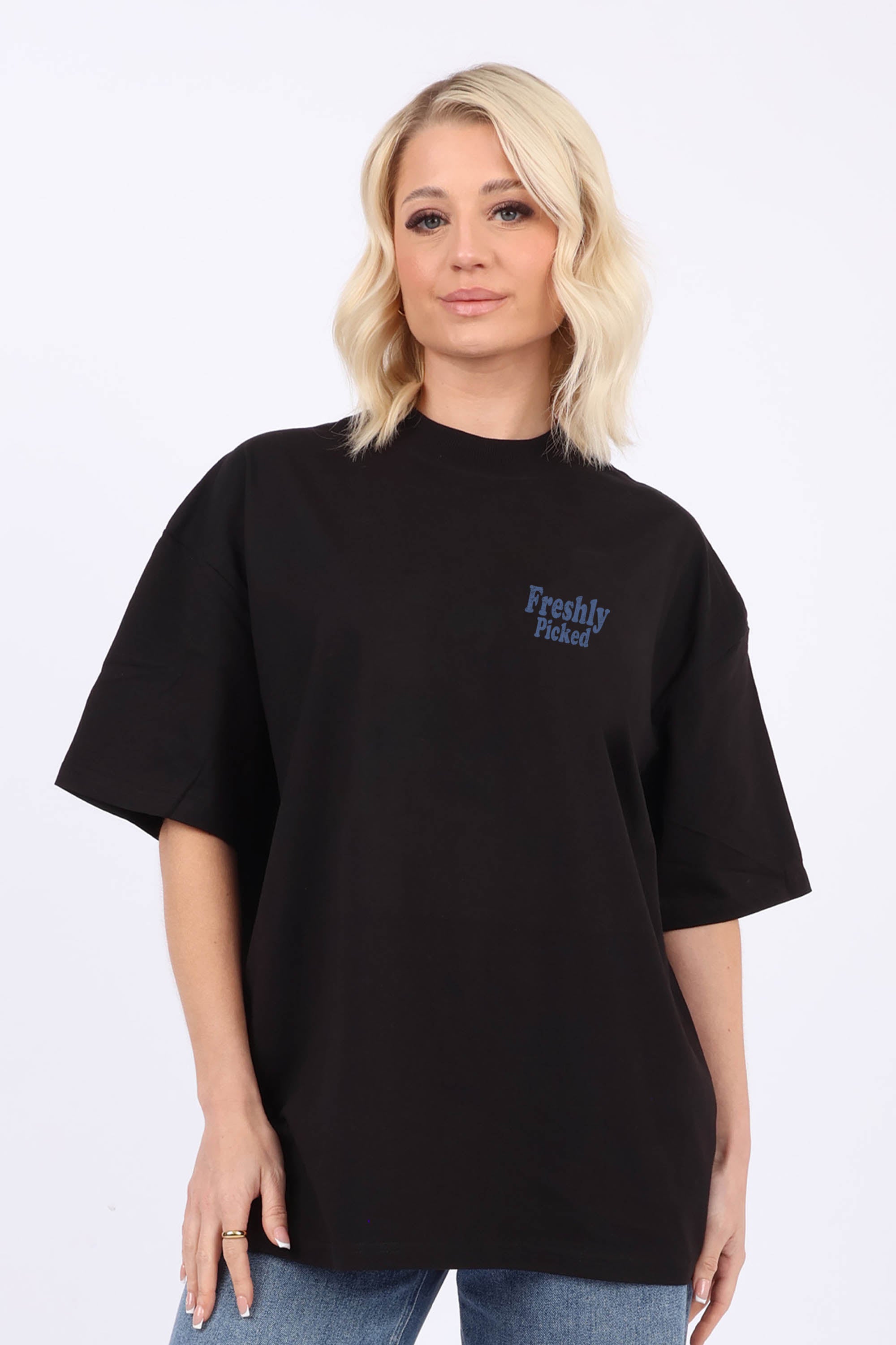220GSM Oversized T-shirt in Freshly Picked Apples Print
