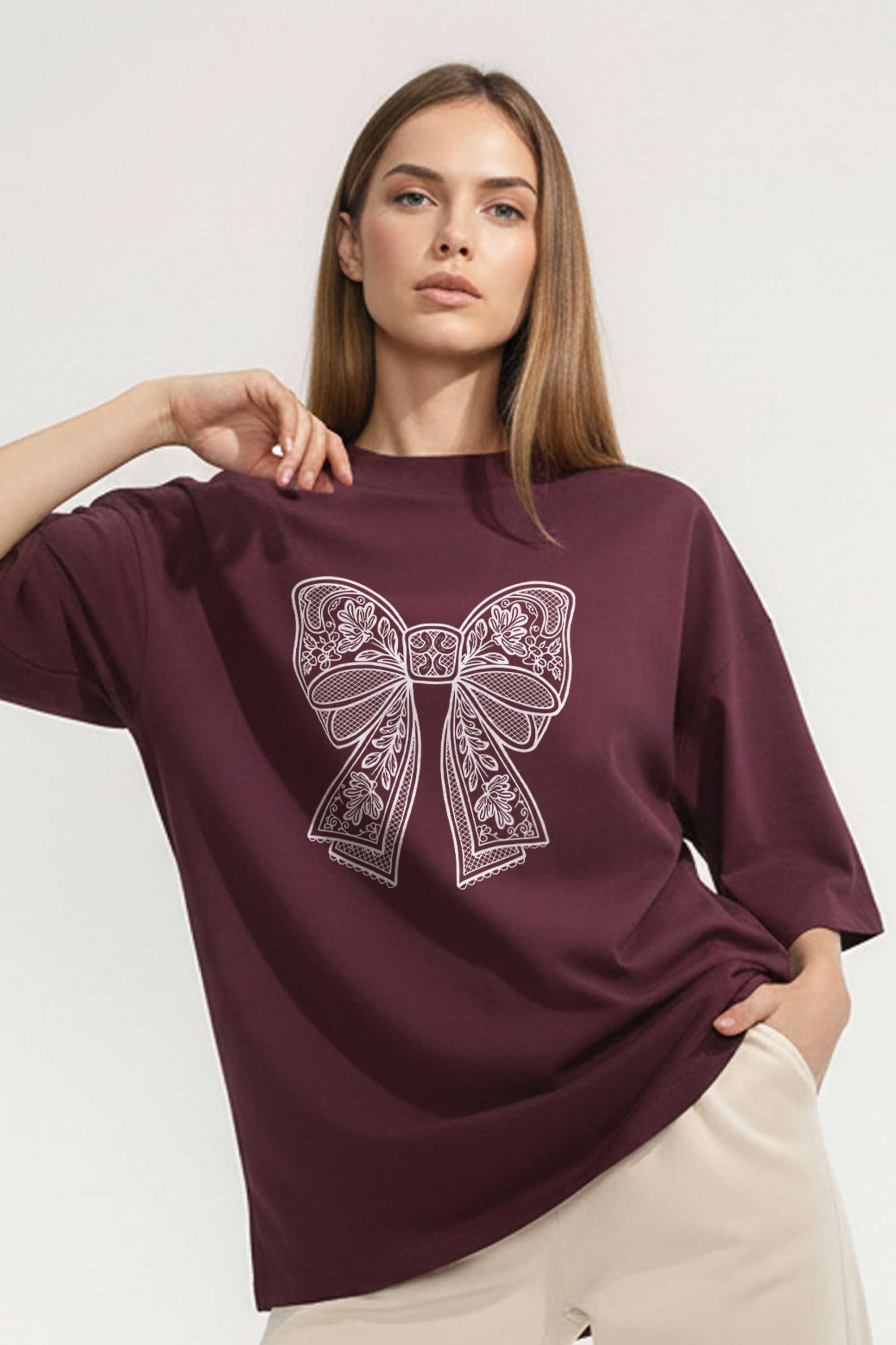 220GSM Oversized T-Shirt in Lace Bow Print