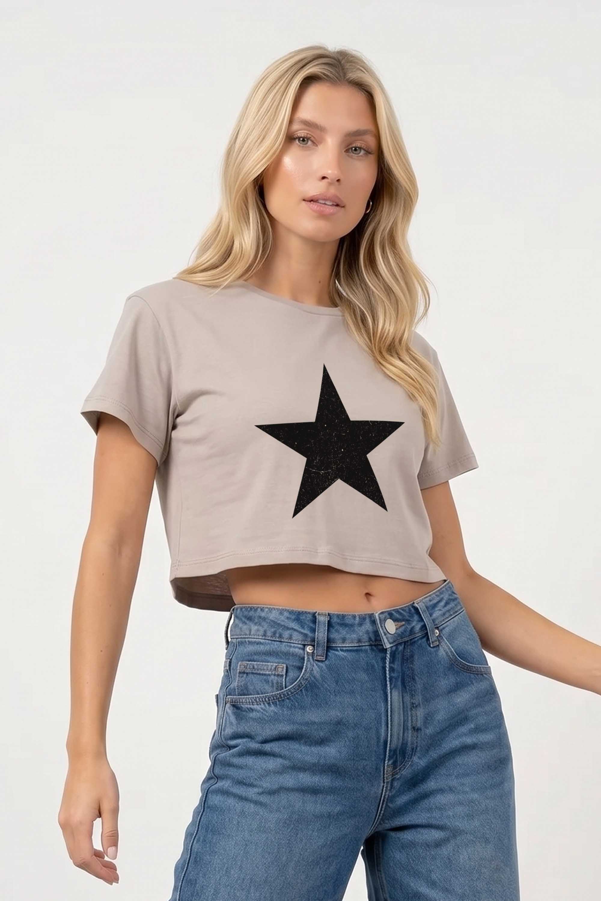 Cropped T-shirt in Distressed Star Print