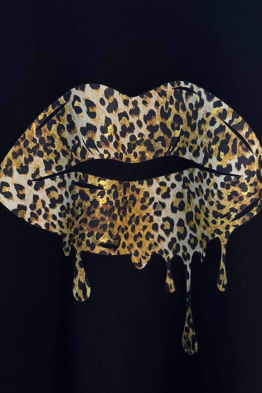 220GSM Oversize T-Shirt In Leopard Lips Foil Print