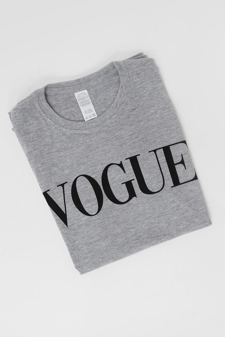 Vogue Slogan Fitted T-Shirt (Pack of 6)